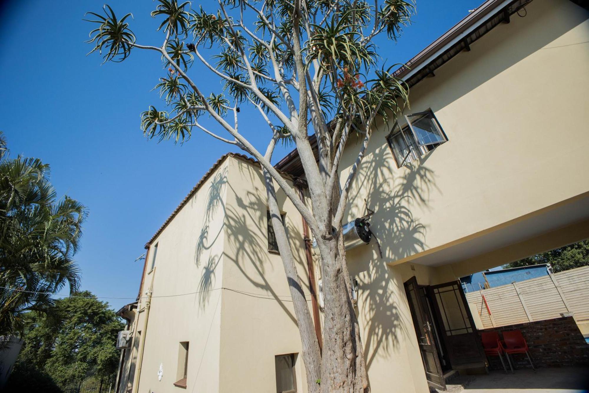 Durban Italian Villa 1&2 エクステリア 写真